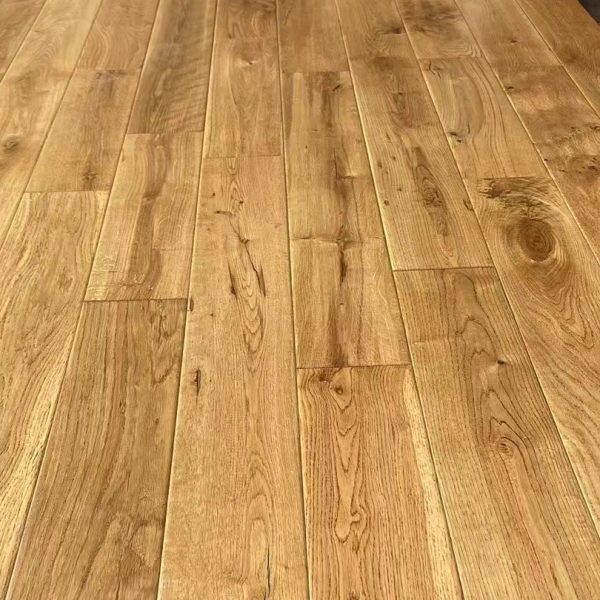 WHITE OAK<br><h6>Oak Collection Starting from $3.15/sqft</h6>