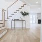 Do white oak floors turn yellow？