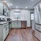 What color cabinets with oak floor