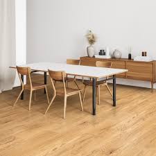 natural oak floor: Warm Durable Choice